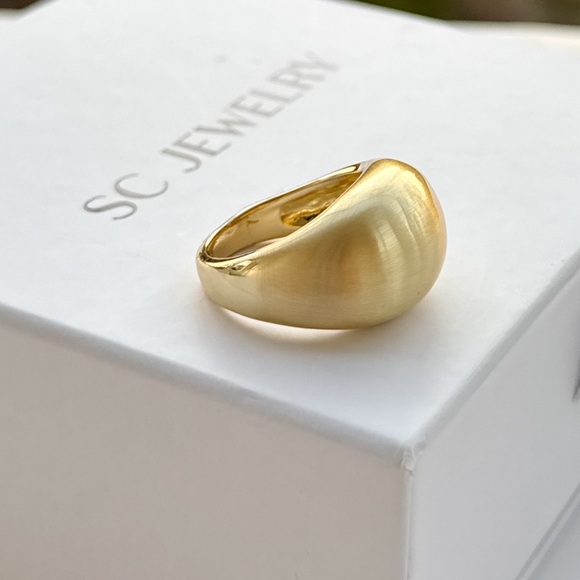 Brushed Gold Dome Ring | 14k Gold Plated | Luxury Jewelry - Picture 2 of 9